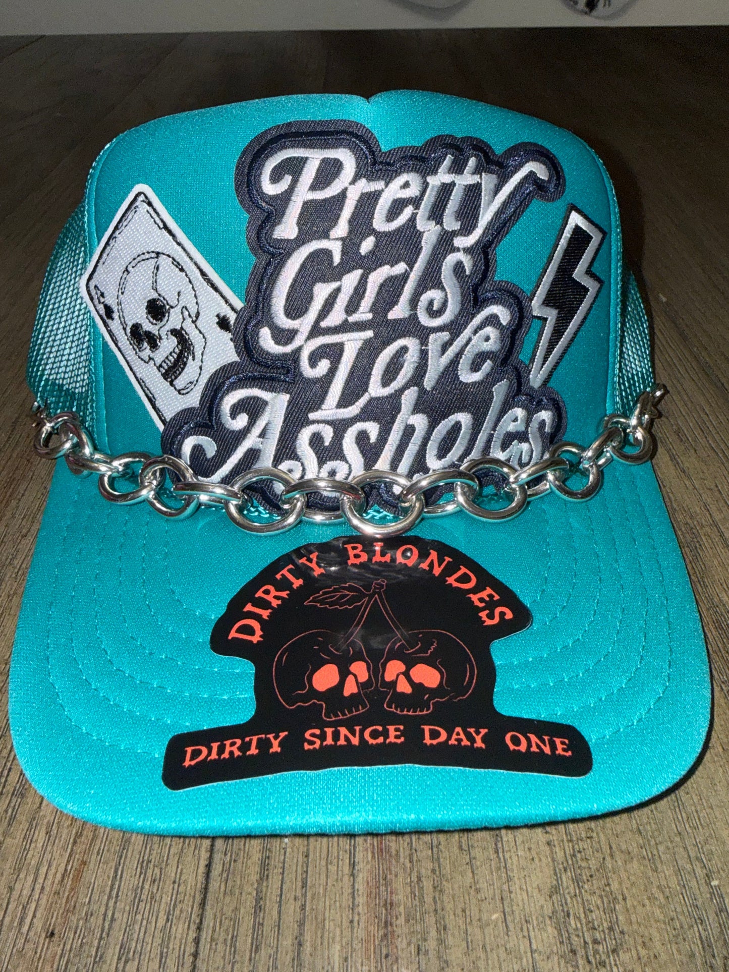 Pretty girls love assholes patch hat